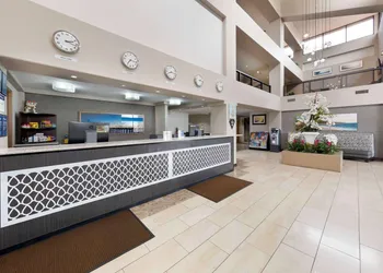 Best Western Plus Redondo Beach Inn hotel thumbnail 3