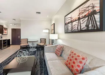 Best Western Plus Redondo Beach Inn hotel thumbnail 6