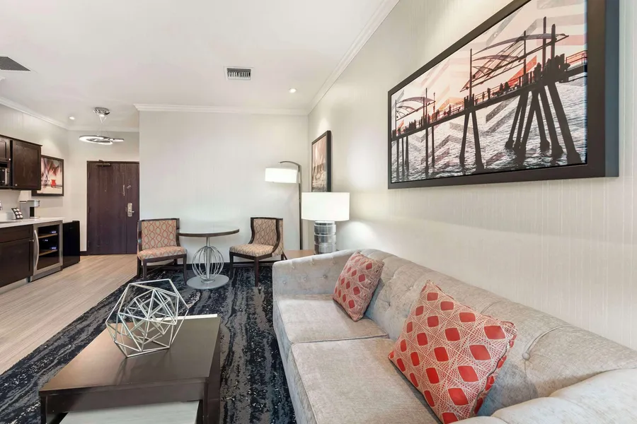 Best Western Plus Redondo Beach Inn hotel detail image 6