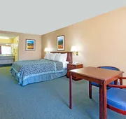 Days Inn by Wyndham Fontana / Rialto hotel detail image 7