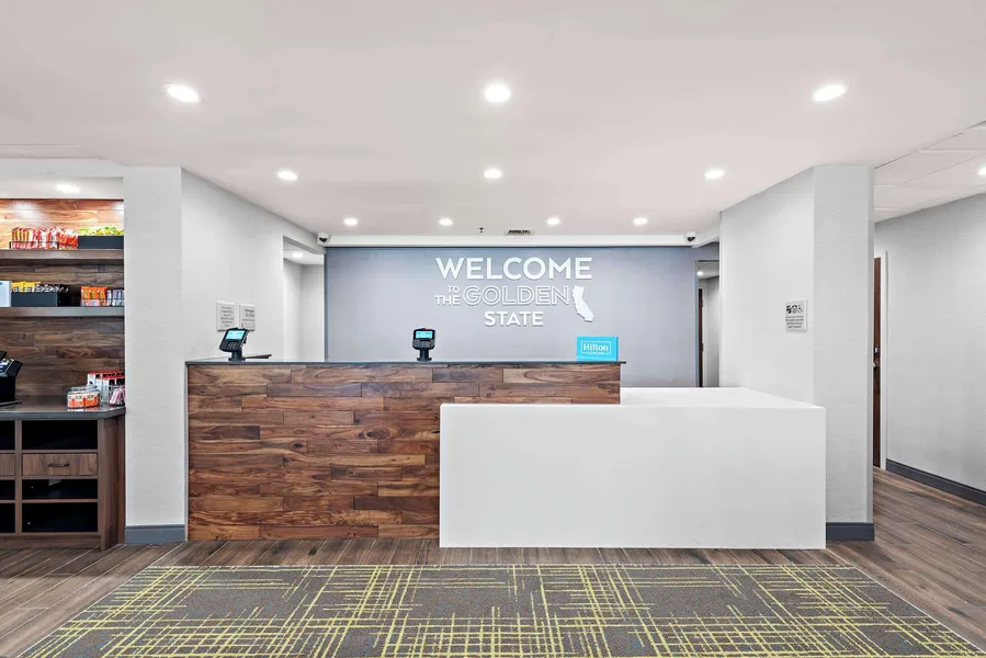 Hampton Inn by Hilton Los Angeles Airport hotel detail image 6