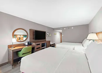 Hampton Inn by Hilton Los Angeles Airport hotel thumbnail 8