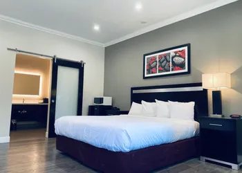Granada Inn hotel thumbnail 3