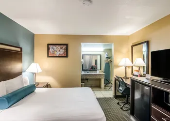 Glenridge Inn Glendale - Pasadena hotel thumbnail 3