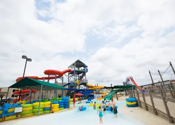 Fun City Resort Hotel hotel thumbnail 8