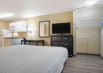 Extended Stay America Select Suites New Orleans Airport hotel thumbnail 5