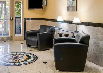 Suburban Studios Avondale hotel thumbnail 7