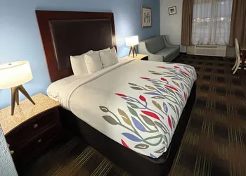 Trident Inn & Suites, New Orleans hotel thumbnail 4