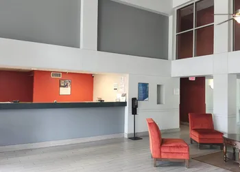 Ramada by Wyndham Luling hotel thumbnail 3