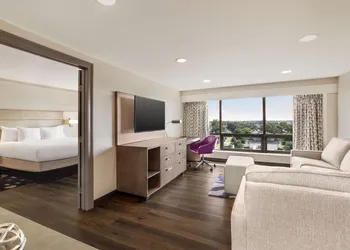 DoubleTree by Hilton Hotel New Orleans Airport hotel thumbnail 5
