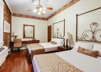 New Orleans Guest House hotel thumbnail 3