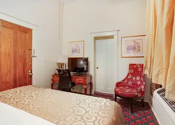 New Orleans Guest House hotel thumbnail 7