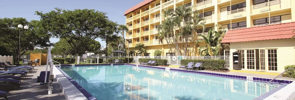 Hotel photo 1 of 24