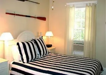 Ambrosia Key West hotel thumbnail 8