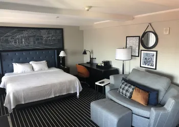 Courtyard by Marriott Boston Brookline hotel thumbnail 5