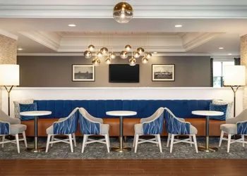Hampton Inn by Hilton Boston/Cambridge hotel thumbnail 2