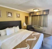 Hibiscus Inn & Suites hotel detail image 3