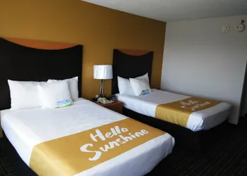 Days Inn by Wyndham Absecon Atlantic City Area hotel thumbnail 7