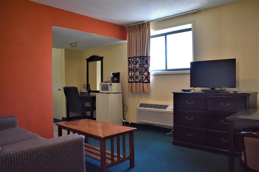 Super 8 by Wyndham Atlantic City hotel detail image 6
