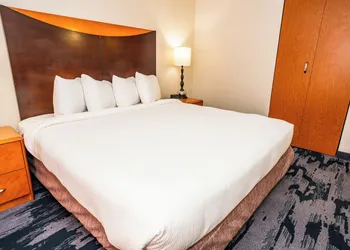 Fairfield Inn & Suites by Marriott San Antonio Alamo Plaza/Convention Center hotel thumbnail 5