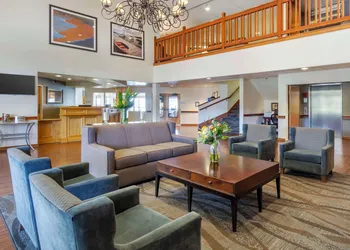 Best Western Plus Edmonds Harbor Inn hotel thumbnail 3