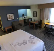 Best Western Plus Edmonds Harbor Inn hotel detail image 5