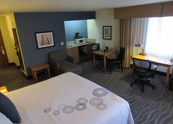 Best Western Plus Edmonds Harbor Inn hotel thumbnail 5
