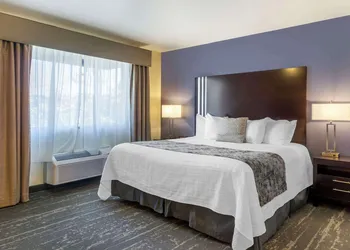 Best Western Plus Edmonds Harbor Inn hotel thumbnail 8