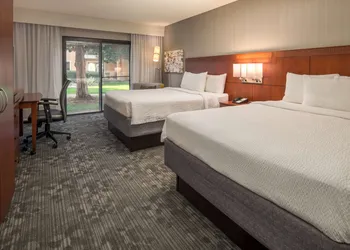 Sonesta Select Seattle Bellevue Redmond hotel thumbnail 5