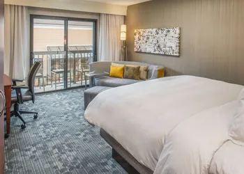 Sonesta Select Seattle Bellevue Redmond hotel thumbnail 7