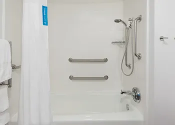 Hampton Inn - Atlanta Perimeter Center hotel thumbnail 5