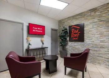 Red Roof Inn Atlanta Airport NE - Conley hotel thumbnail 4