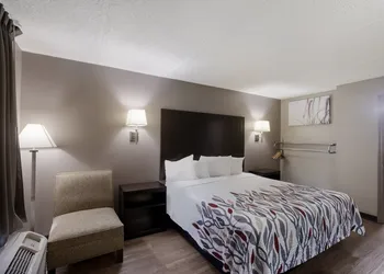 Red Roof Inn Atlanta Airport NE - Conley hotel thumbnail 7