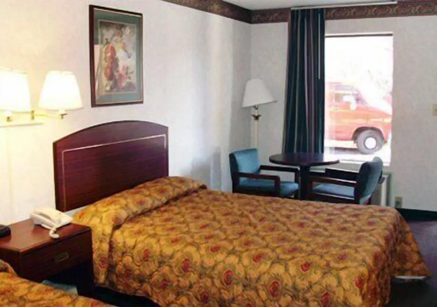 Econo Lodge Decatur - Atlanta East hotel detail image 6