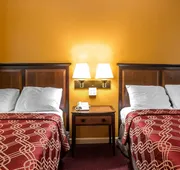 Econo Lodge At Six Flags hotel detail image 3