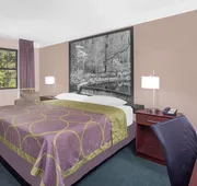Super 8 by Wyndham Austell/Six Flags hotel detail image 3