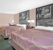 Super 8 by Wyndham Austell/Six Flags hotel detail image 5