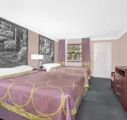 Super 8 by Wyndham Austell/Six Flags hotel detail image 7