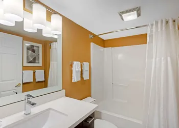 MainStay Suites Mt. Laurel - Philadelphia hotel thumbnail 7
