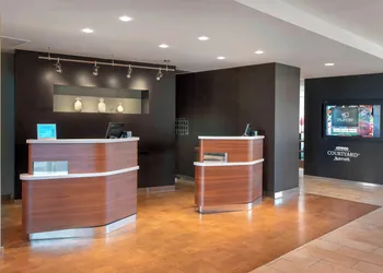 Courtyard by Marriott Mt. Laurel hotel thumbnail 2