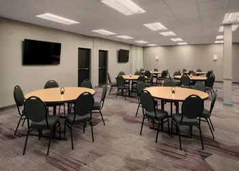 Courtyard by Marriott Mt. Laurel hotel thumbnail 3