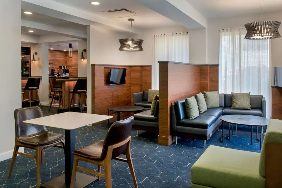 Courtyard by Marriott Philadelphia Plymouth Meeting hotel detail image 2