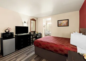Bellmawr Economy Inn hotel thumbnail 3