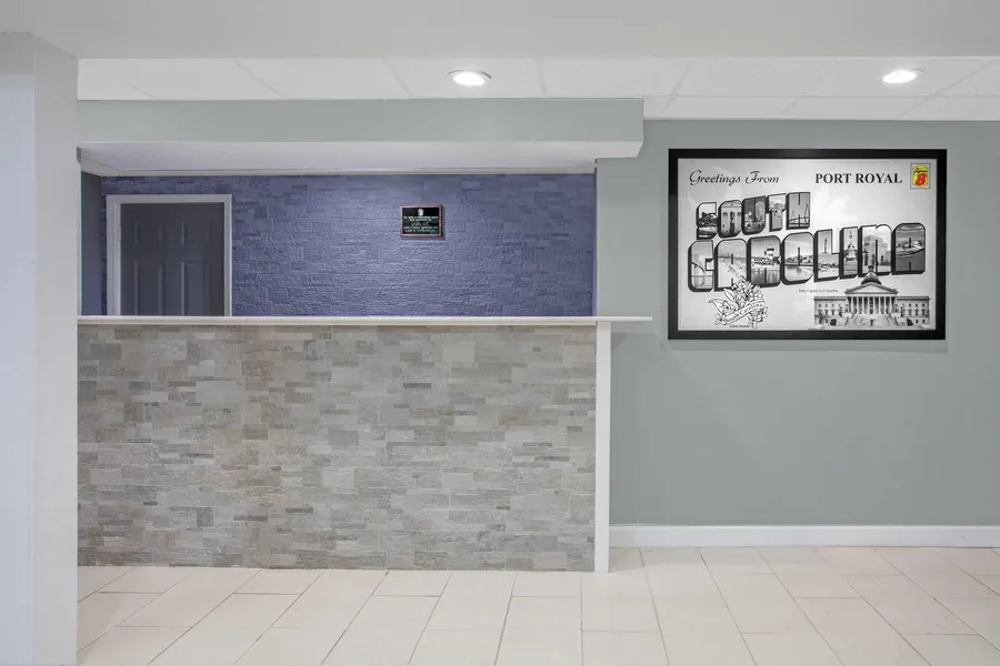 Super 8 by Wyndham Port Royal/Beaufort hotel detail image 2