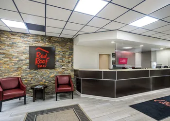 Red Roof Inn Savannah - Southside/Midtown hotel thumbnail 5
