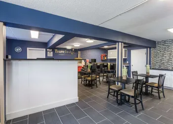 Travelodge by Wyndham Savannah Area/Richmond Hill hotel thumbnail 2
