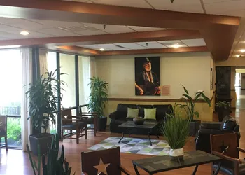 Wyndham Garden Hotel Austin hotel thumbnail 6