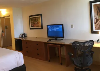 Wyndham Garden Hotel Austin hotel thumbnail 7