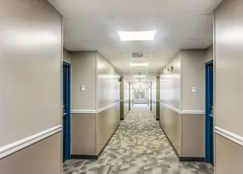 Econo Lodge Garden City - Savannah hotel thumbnail 6