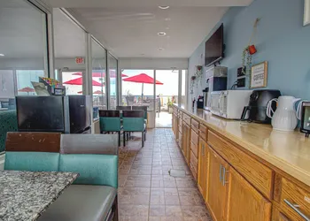 The Beach House Inn hotel thumbnail 5